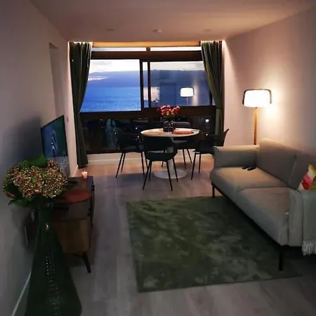 아파트 Isskirtiniai Apartamentai Su Baseinu.