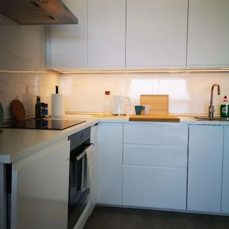 Isskirtiniai Apartamentai Su Baseinu. Puerto de Santiago (Tenerife)