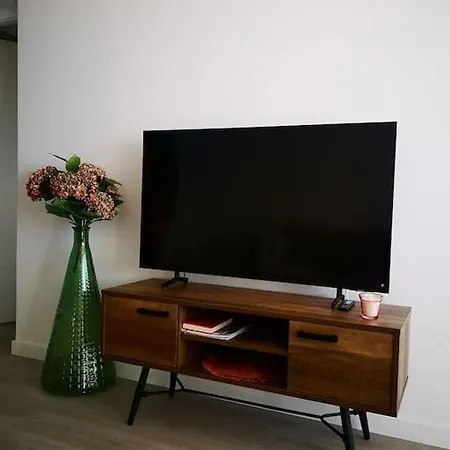 Isskirtiniai Apartamentai Su Baseinu. Puerto de Santiago (Tenerife)